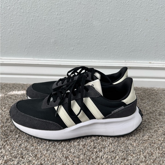 Adidas Black and Cream Athletic Shoes - Picture 3 of 7